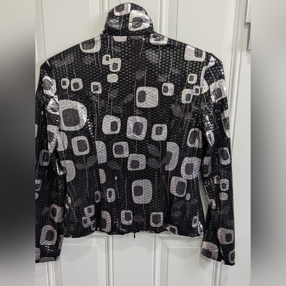 Joseph Ribkoff Monochrome Geometric Blazer - Picture 4 of 5